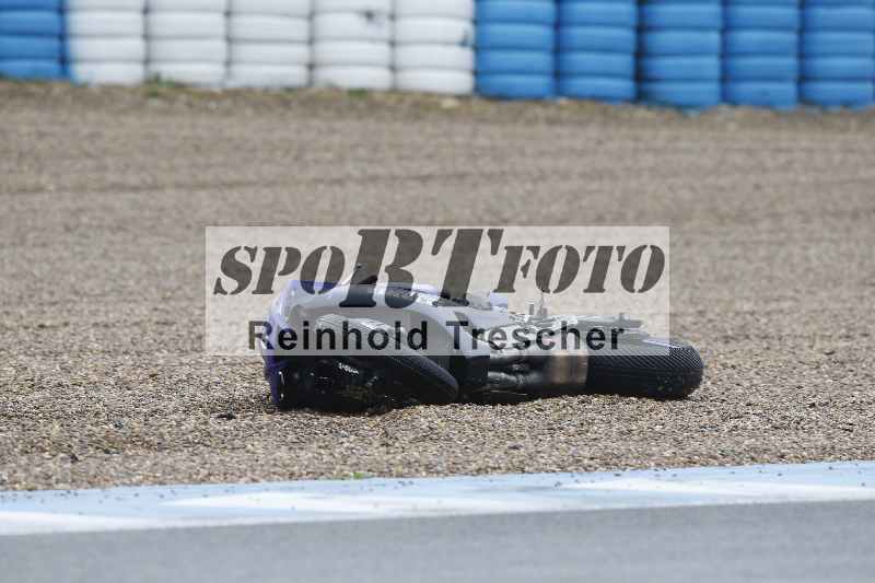 Archiv-2025/01 24.-27.01.2025 Moto Center Thun Jerez/rot-red/backside